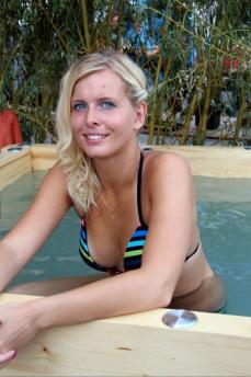 213463 - Black Cock Gallery